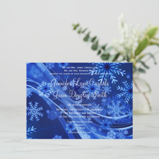 Blue Snowflake Winter Kerstbruiloft Uitnodiging (Staand voorkant)