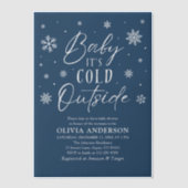Blue Snowflakes Baby Het is koud buiten Baby showe Vellum Uitnodigingen (Voorkant)