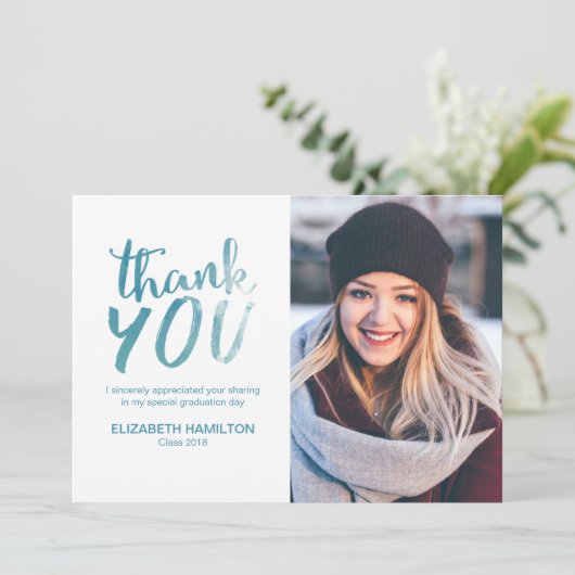 Blue Waterverf Modern Script Afstudeerder Dank u F Bedankkaart (Staand voorkant)