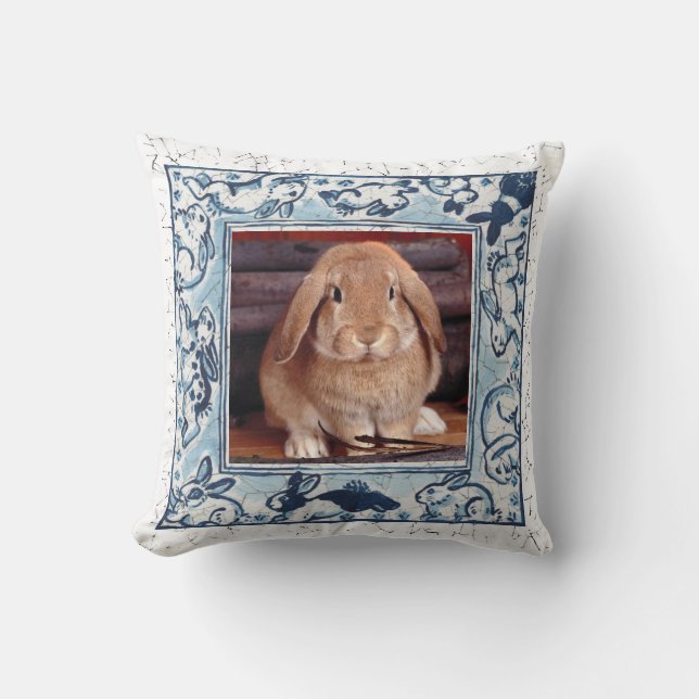 Blue & White Bunny Rabbit Pet Foto Dedham Delft Kussen (Voorkant)