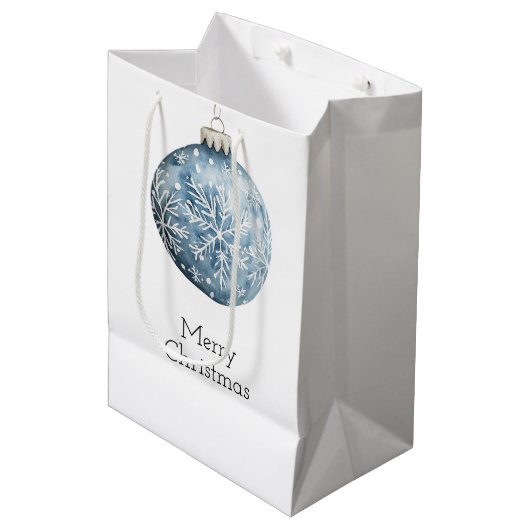 Blue White Christmas Snowflakes Ornamenten Medium Cadeauzakje (Voorkant Gekanteld)