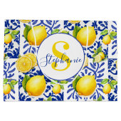 Blue White Lemon Tile Pattern Monogram Name Citrus Groot Cadeauzakje (Achterkant)