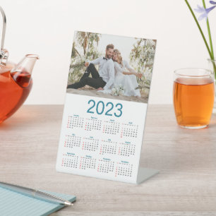 Blue & White US 2023 Yarly Photo Calendar Reclamebord Met Voetstuk