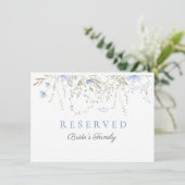 Blue Wildflower Periwinkle Wedding Reserved Kaart (Staand voorkant)
