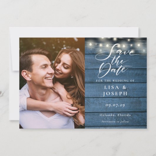Blue Wood String Lights Script Photo Weddenschap Save The Date (Voorkant)