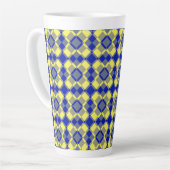 Blue Yellow Checker Argyle Pattern Latte Mok (Linkerhoek)