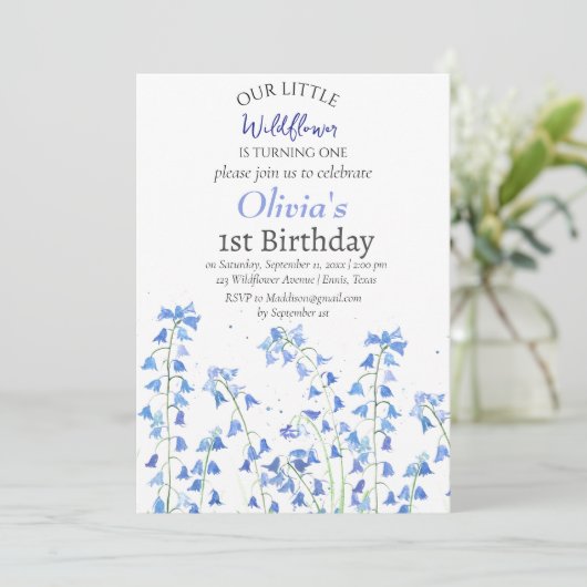 Bluebells 1e Verjaardag Blauwe Bloemen Kaart (Staand voorkant)