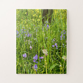 Bluebells & Dandelions in Wild Spring Grass Legpuzzel