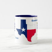 Bluebonnets texans sur Mug de café à deux tons bla (Centre)