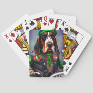 Bluetick Coonhound rijdt op fiets St. Patrick's Da Pokerkaarten