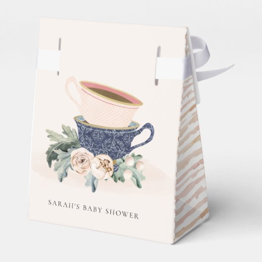 Blush Blue Floral Stapelde Tea Cups Baby shower Bedankdoosjes (Achterkant)