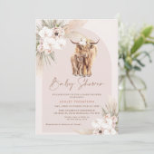 Blush Boho Floral Arch Highland Koe Baby shower Kaart (Staand voorkant)