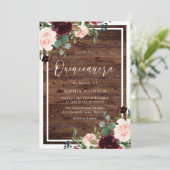 Blush Burgundy Red Floral Rustic Wood Quinceanera Kaart (Staand voorkant)