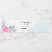 Blush Dusty Blue Eucalyptus Roos Floral Wedding Waterfles Etiket (Enkel label)