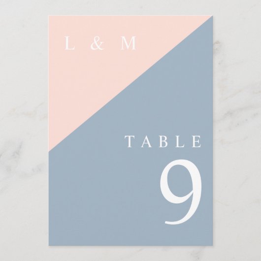 Blush Dusty Blue Monogram Trouwtafel Nummer Kaart (Voorkant)