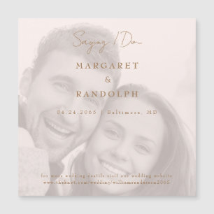 Blush Elegance Trouwfoto Sla de datummagneet op
