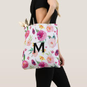 Blush en roze Waterverf pioenrozen Patroon Monogra Tote Bag (Dichtbij)