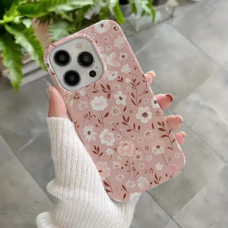 Blush Garden – Zachte Roze Bloemenprint Hoesje iPhone 16 Hoesje