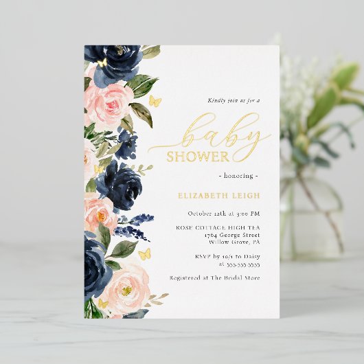 Blush Navy Gold Floral Butterfly Baby shower Folie Uitnodiging (Staand Voorkant)