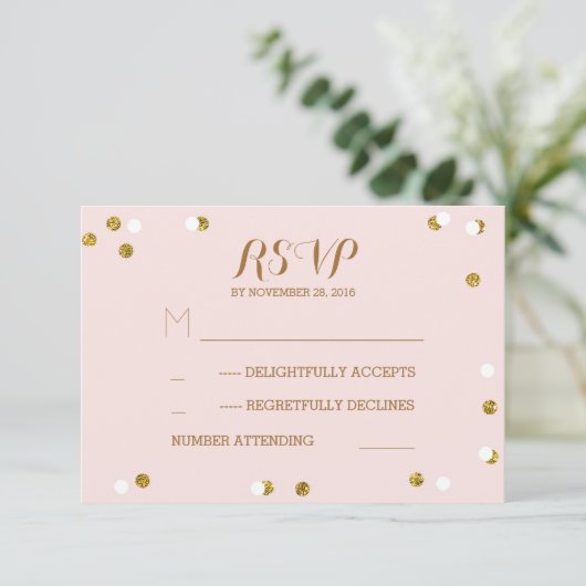 Blush or confetti élégant mariage cartes RSVP (Debout devant)