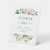 Blush Pink Bloemen Baby shower Bloem Bar Teken Reclamebord Met Voetstuk (Voorkant)