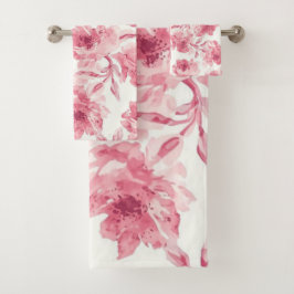 Blush Pink Blossoms Watercolor Painted Airy Floral Bad Handdoek