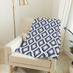 Blush Pink en Navy Diamond Ikat Pattern Fleece Deken