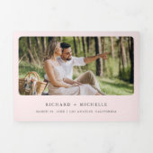 Blush Pink Eucalyptus Arch Photo QR Code Wedding Drieluik Uitnodiging (Cover)