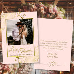 Blush Pink & Gold Love Merci Mariage photo et note<br><div class="desc">Ces belles cartes de remerciement mariages de couleur rose et or rousse présentent votre photo dans un cadre doré imitation feuille entouré de boucles et tourbillons dorés ornés. La légende dit : Amour et Merci, avec vos noms ci-dessous. Le dos en tant que coeur romantique lié graphique avec une note...</div>