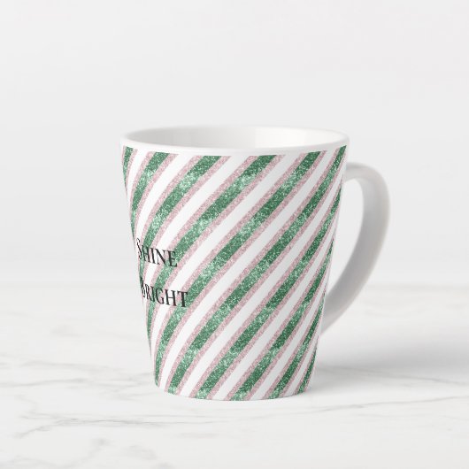 Blush Pink Green Glitzy Glitter Stripes Christmas Latte Mok (Rechterhoek)