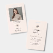 Blush Pink Script Logo Photo Makeup Stylist Badge (Voor- en achterkant)