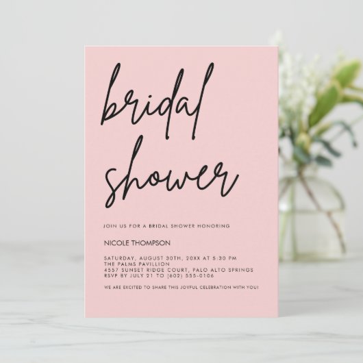 Blush Pink Script Modern Bridal Shower Invitation (Debout devant)