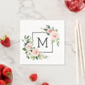 Blush Pink Waterverf Bloom Monogram Servet (Insitu)