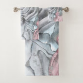 Blush roos marmer - pastelpinks en zilver bad handdoek (Insitu)