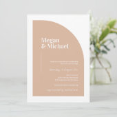 Blush Roze Arch Moderne Weddenschap Kaart (Staand voorkant)
