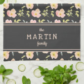 Blush roze bloemen zwarte aangepaste naam theedoek (Gevouwen)