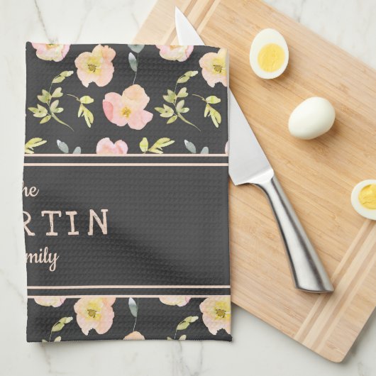 Blush roze bloemen zwarte aangepaste naam theedoek (Quarter Fold)