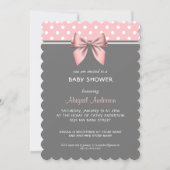 Blush roze en grijze pols Dot Bow Baby shower Invi Kaart (Voorkant)