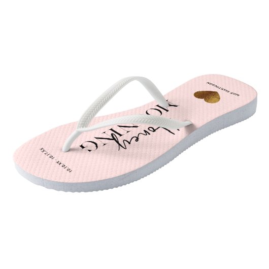 Blush roze met naam en datum teenslippers (Schuin)
