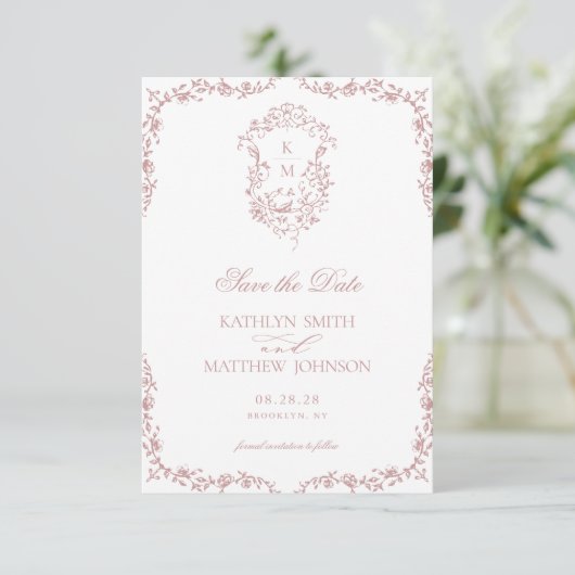 Blush Roze Monogram Crest Bruiloft Save The Date (Staand voorkant)