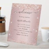 Blush roze roze goudbruiloftsprogramma reclamebord met voetstuk (Insitu)