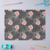 Blush roze rozen op houtskoolontkoppeling tissuepapier (Craft)