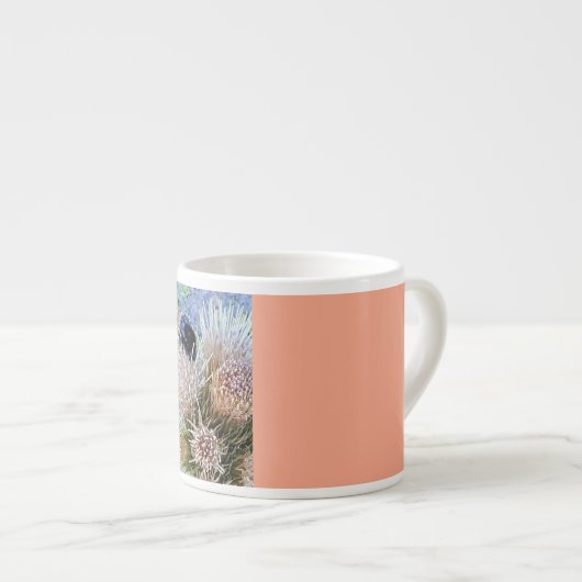 Blütenschlückchen – Hummel auf Distel Espresso Kop (Voorkant rechts)