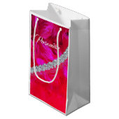 Boa en plumes rouges drapé avec sac cadeau de diam (Devant Angle)