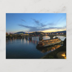 Boat op de rivier briefkaart