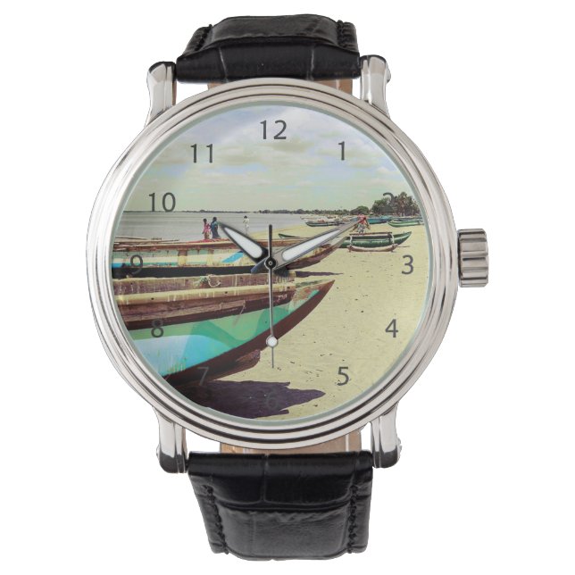 Boat op tropisch strand horloge (Voorkant)