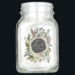 Bocal Mason Ferme rustique grange douche botanique<br><div class="desc">Conception botanique mariage rustique et bois slice nuptiale douche. Avec un beau feuillage aquarelle,  des fleurs blanches,  une tranche de bois et une écriture manuscrite. Ce design moderne est sûr de définir le style pour votre douche à venir.</div>