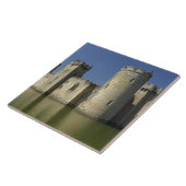 Bodiam Castle (1385), gereflecteerd in mot, Oost Tegeltje (Zijkant)