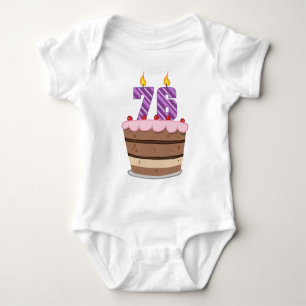 Body 76 ans sur le gâteau d'anniversaire