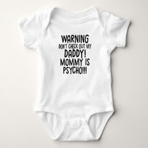 BODY AVERTISSEMENT NE REGARDEZ PAS MON PAPA MAMAN EST P